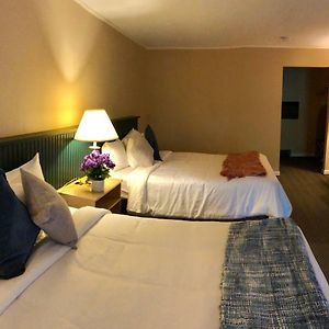 Deluxe Two Double Beds